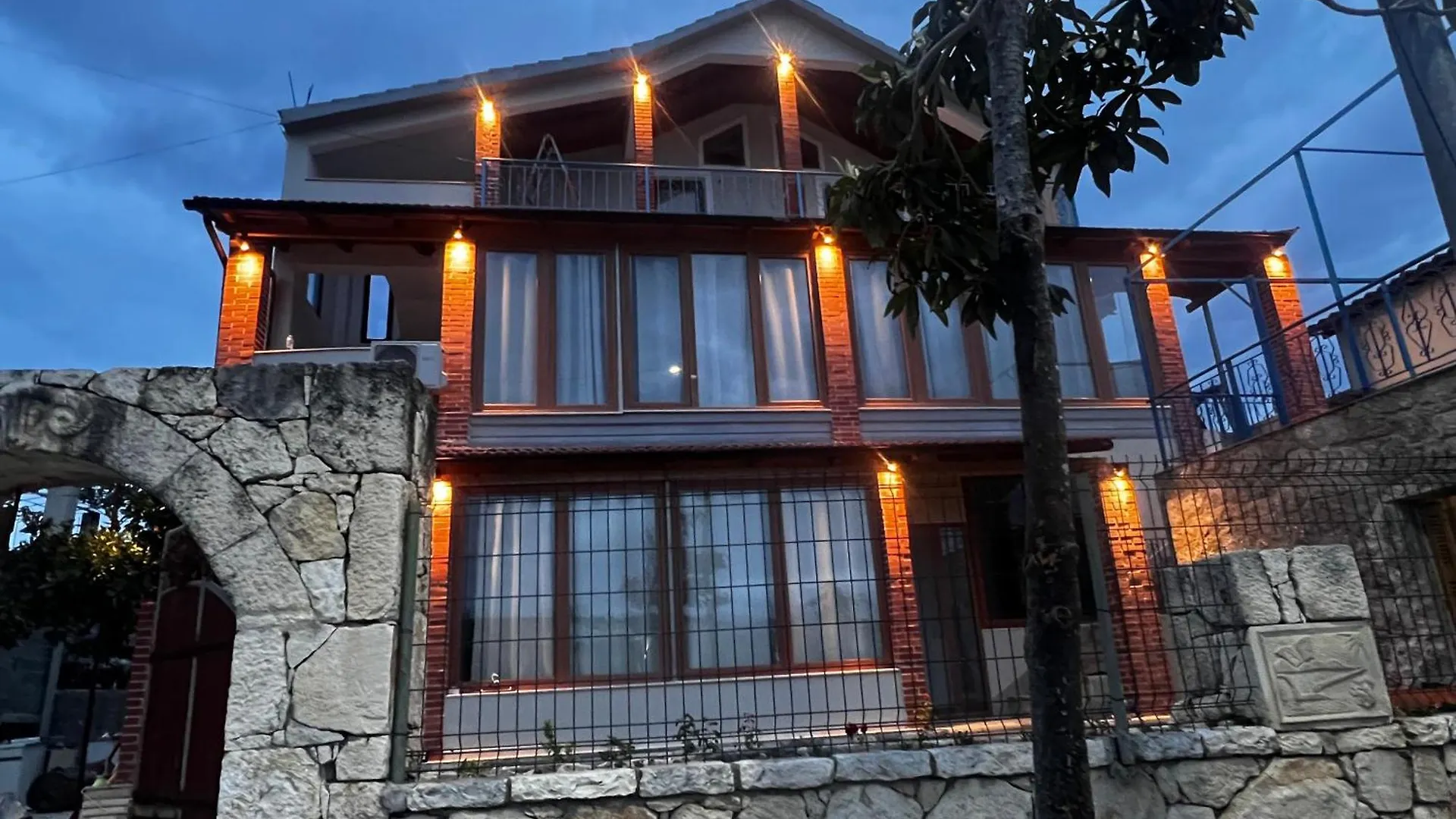 Vila Roel Vlorë