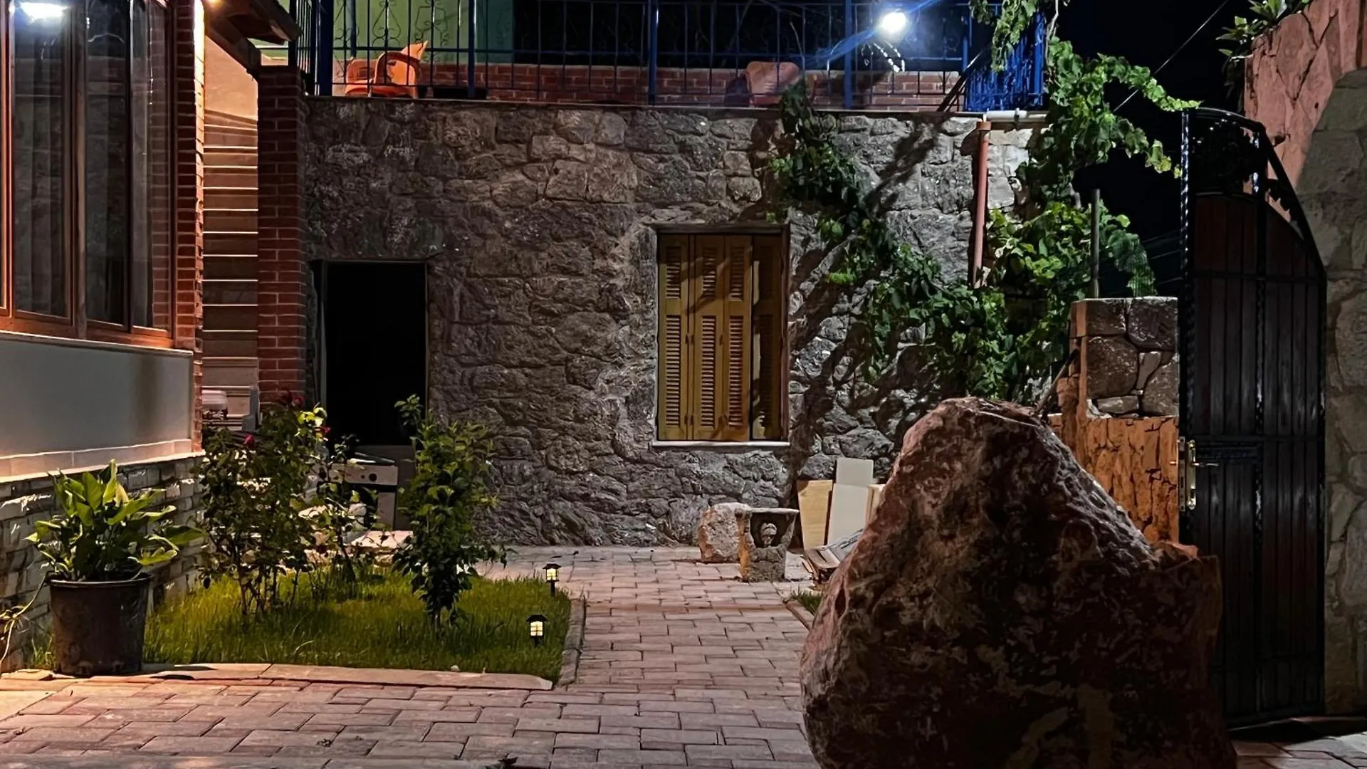 Vila Roel Vlorë